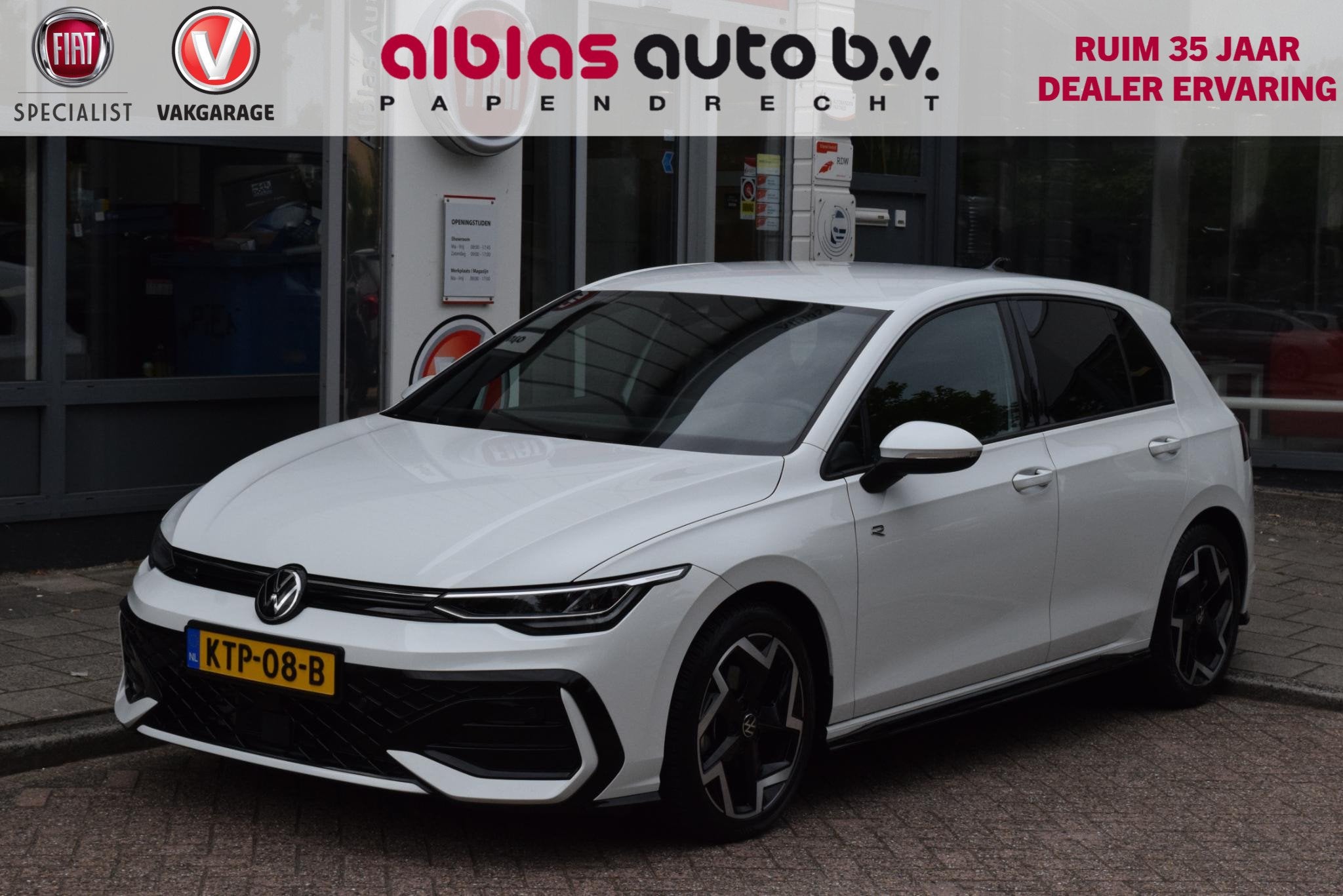 Volkswagen Golf 1.5 eTSI R-Line|Camera|Sfeer|Carplay|, Auto's, Stof, 150 pk, Wit, Bedrijf