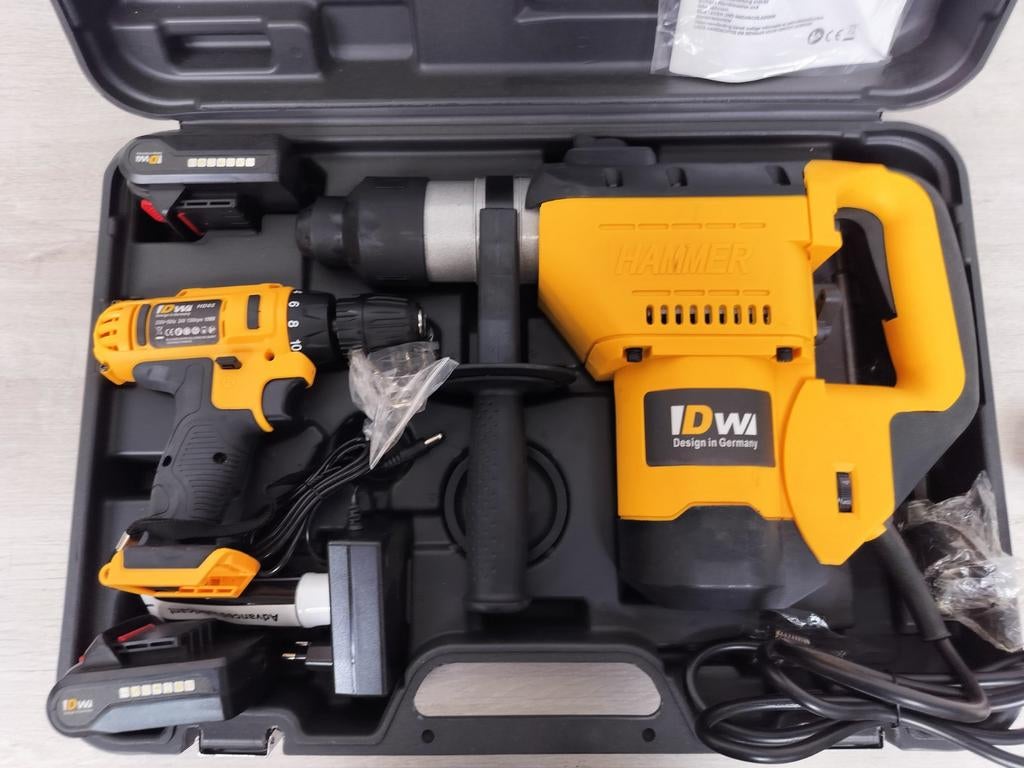Dw breekhamer/boormachine plus schroefmachine 24V . Nieuw!!, Doe-het-zelf en Verbouw, Gereedschap | Boormachines, Ophalen, 600 watt of meer