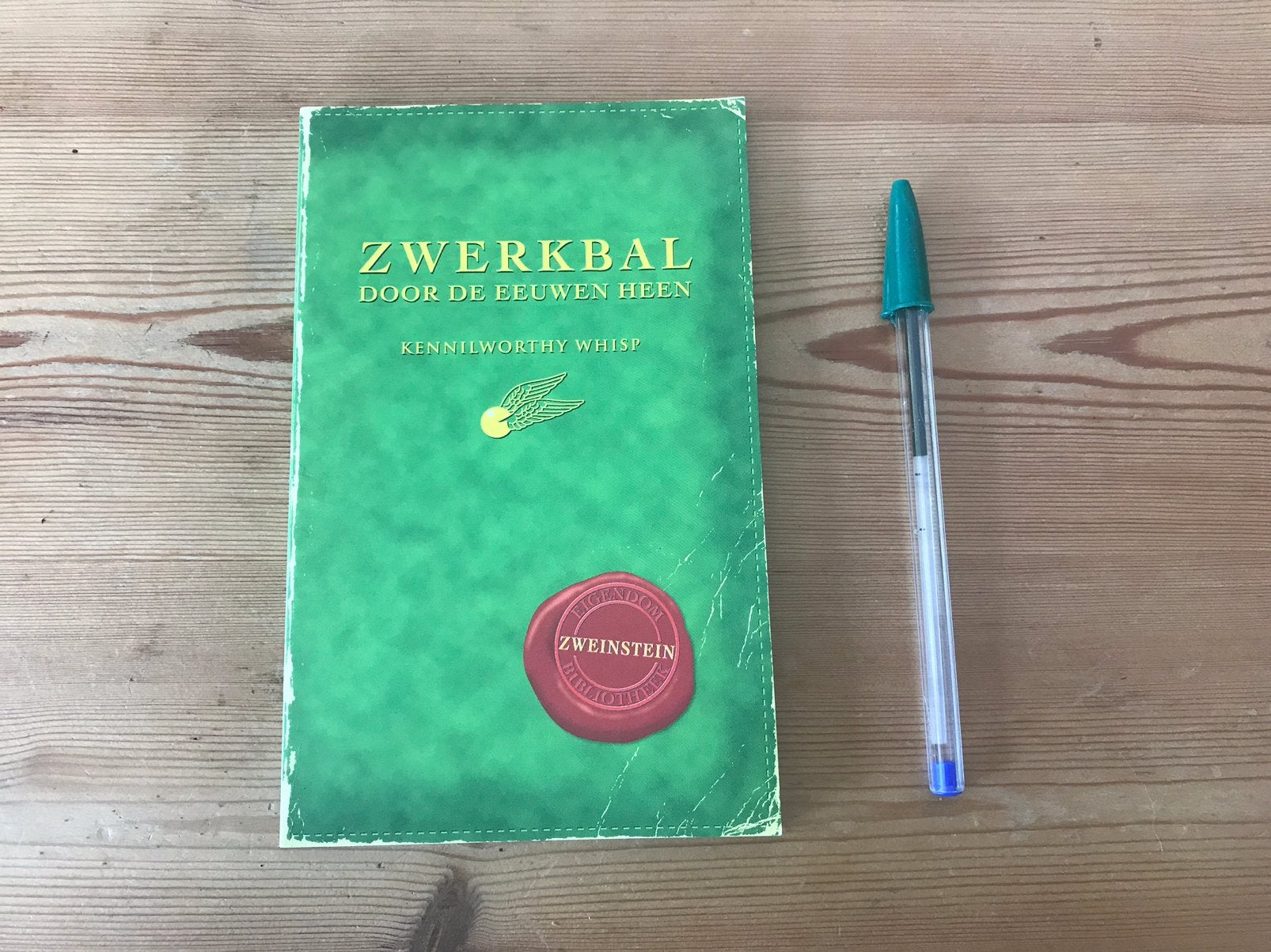 Harry Potter, Zwerkbal door de eeuwen heen, Ophalen of Verzenden, Zo goed als nieuw, K. Whisp; J.K. Rowling