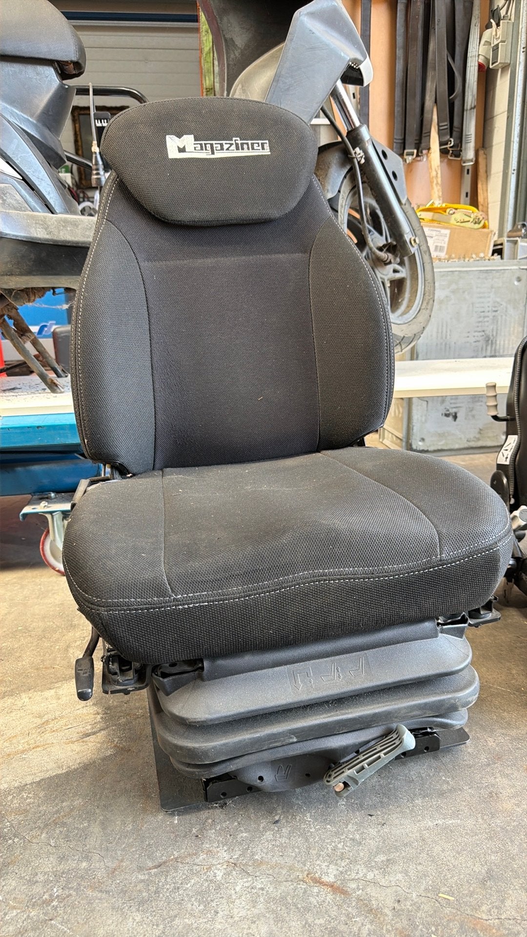 Heftruck stoel magaziner, Ophalen, Gebruikt