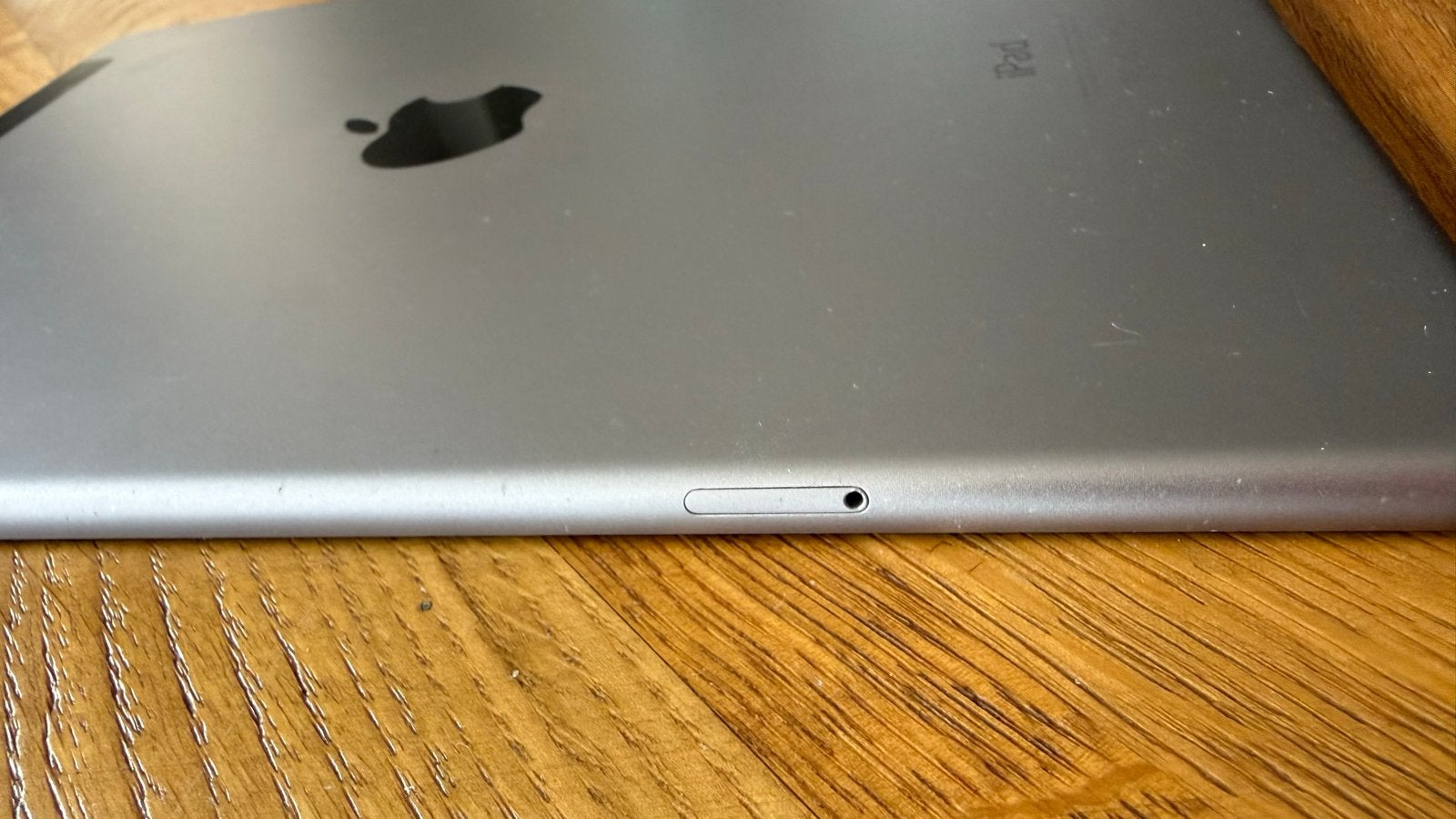 Foto 5 van Apple iPad Air 2 64GB Wifi + Cellular Zilver