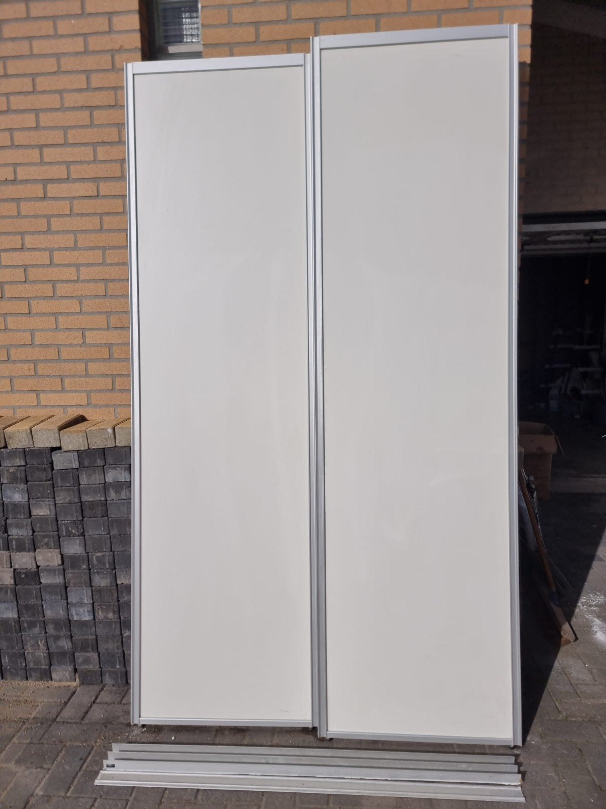 Schuifdeuren 140x244 cm - Wit met aluminium frame, Ophalen, Gebruikt, Binnendeur, Schuifdeur