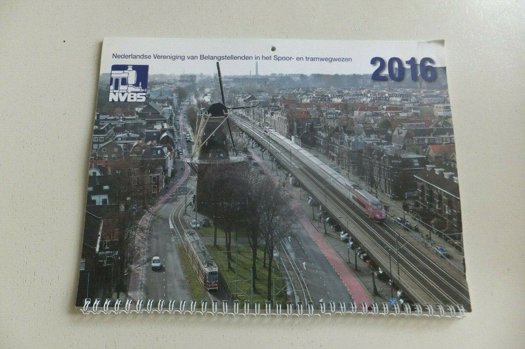 Kalender NVBS 2016 Nederlandse spoorwegen trein tram NS TOP, Verzamelen, Ophalen of Verzenden, Zo goed als nieuw, Trein, Boek of Tijdschrift