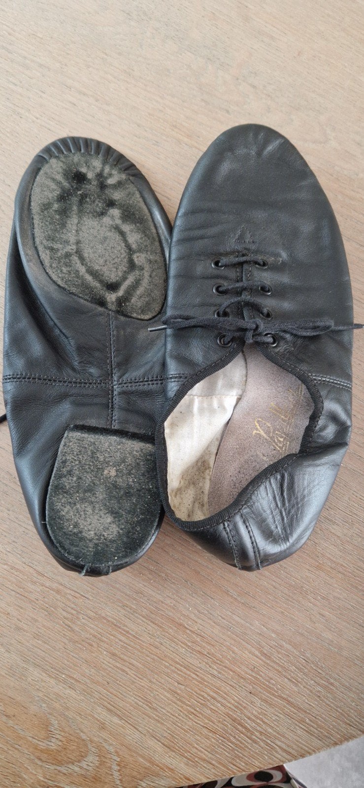 Salsa dansschoenen, Ophalen, Schoenen