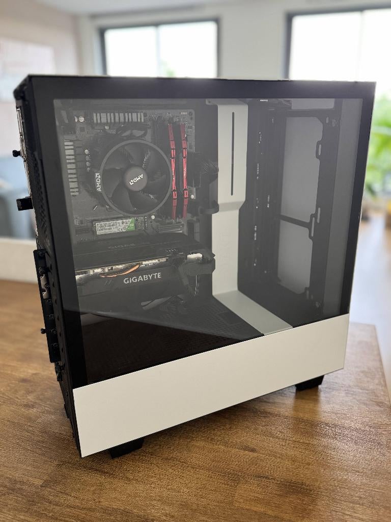 Gaming PC - GTX 1660 SUPER / Ryzen 5 3600X / 16GB RAM, Ophalen, Gebruikt, Gigabyte, Gaming