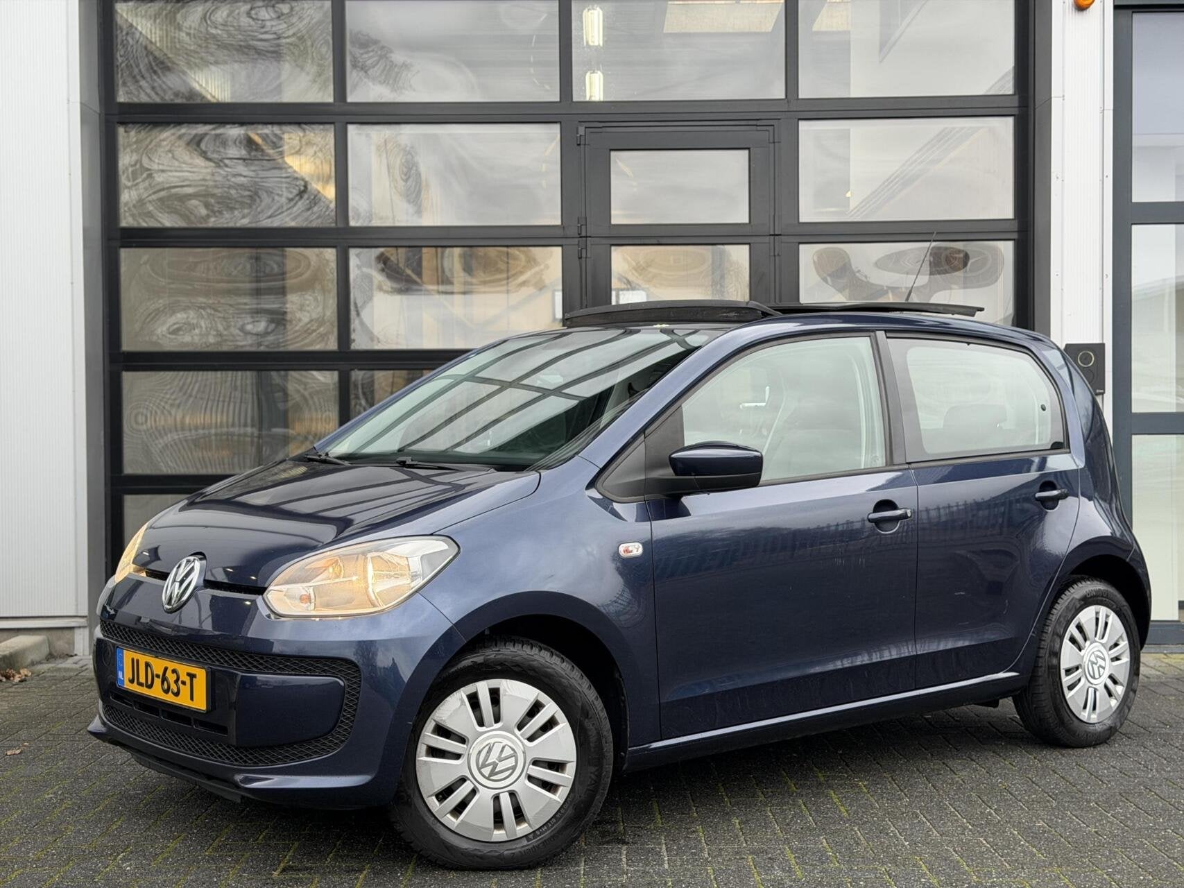 Volkswagen Up! 1.0 move up! BlueMotion / Panoramadak / Radio, Voorwielaandrijving, Euro 5, Gebruikt, Up!