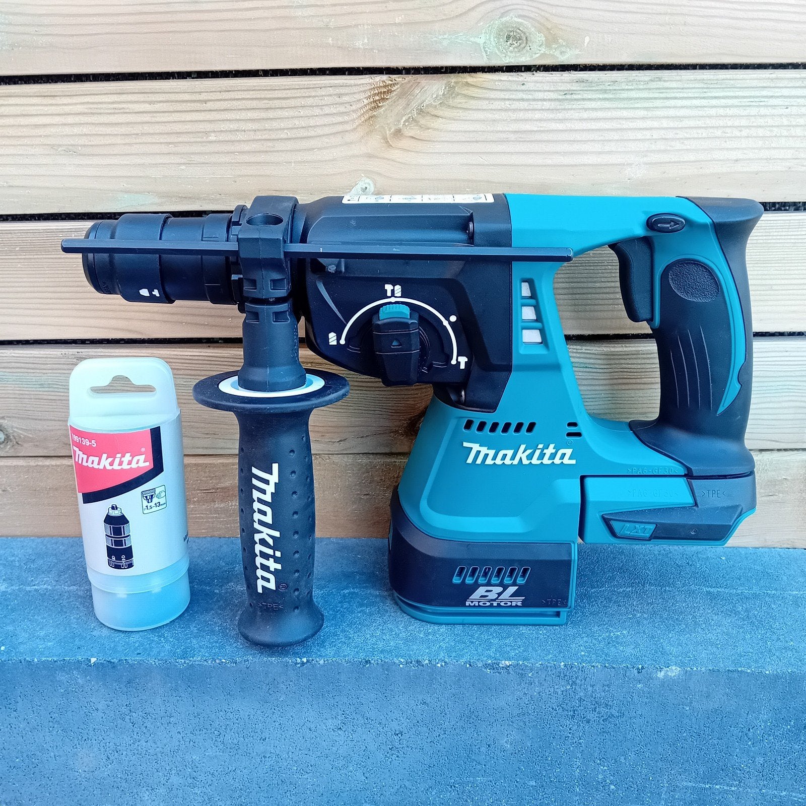 Makita DHR243 SDS-PLUS combihamer 18V NIEUW, Doe-het-zelf en Verbouw, Gereedschap | Boormachines, Ophalen, Nieuw, Boor- en/of Breekhamer