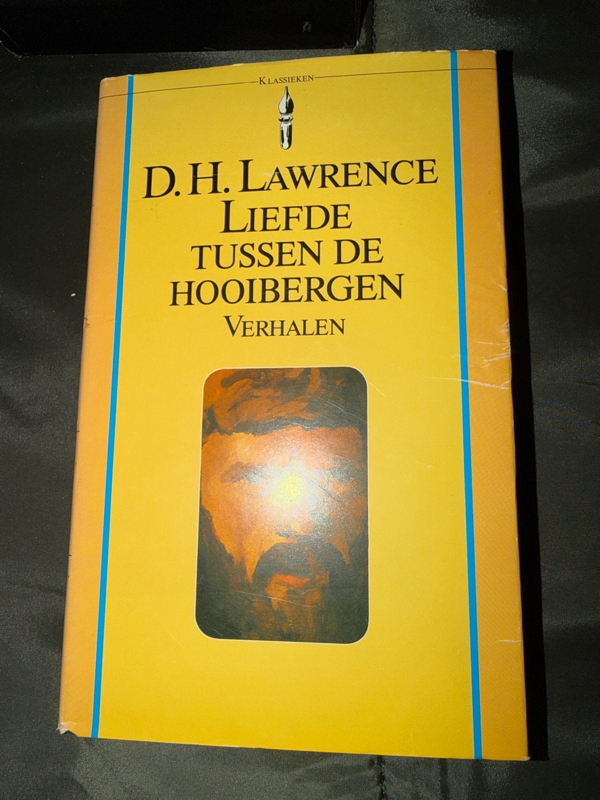D.H. Lawrence - Liefde tussen de Hooibergen Verhalen, Ophalen of Verzenden, Gelezen