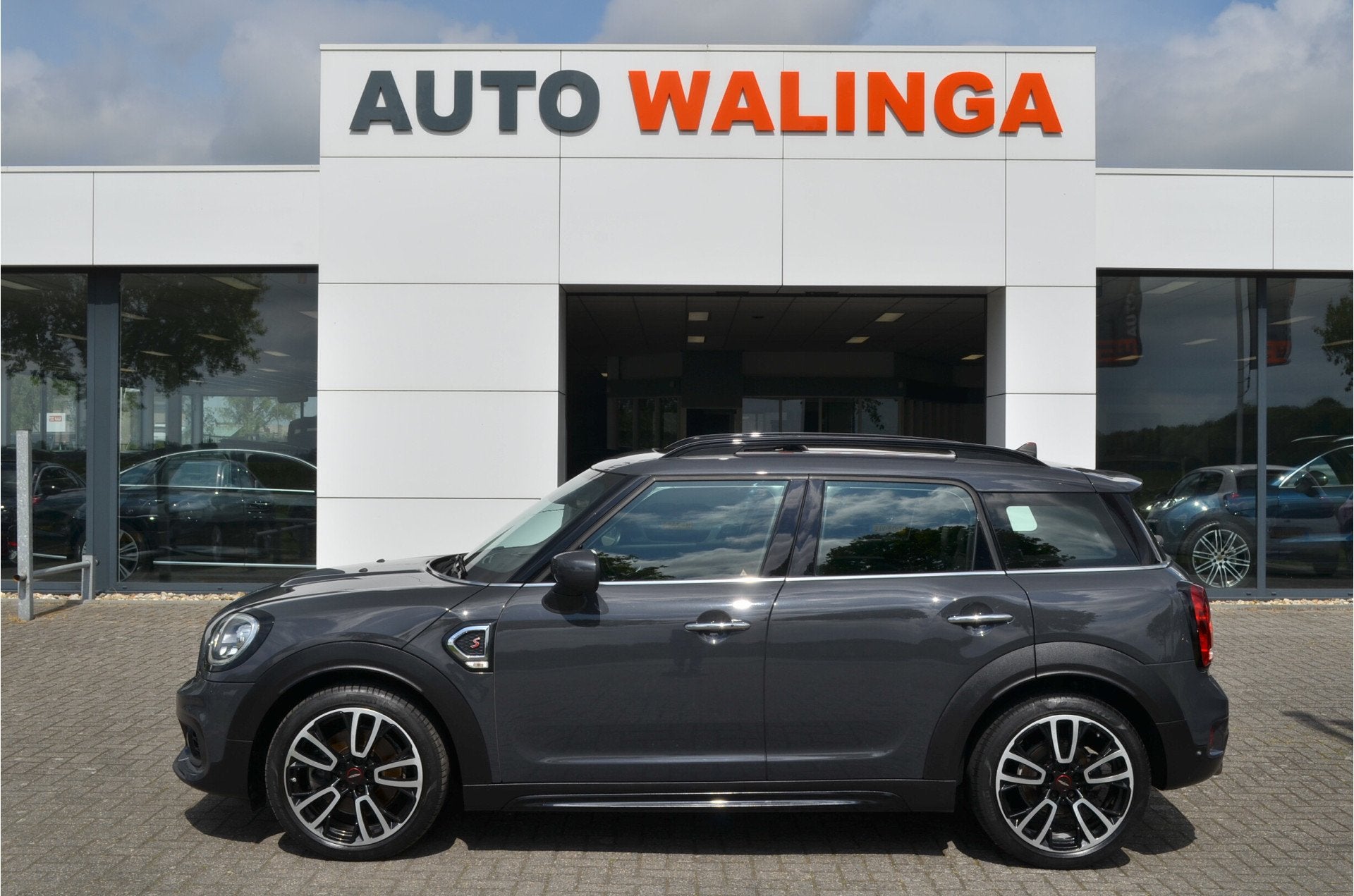 MINI Countryman Mini 2.0 Cooper S Hammersmith | Leer | Panor, Parkeersensor, SUV of Terreinwagen, Zilver of Grijs, 5 stoelen