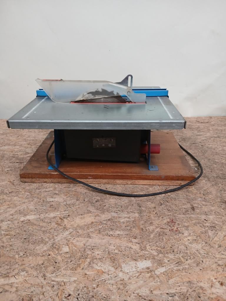 Ferm ZBV-220 tafelzaag, Ophalen