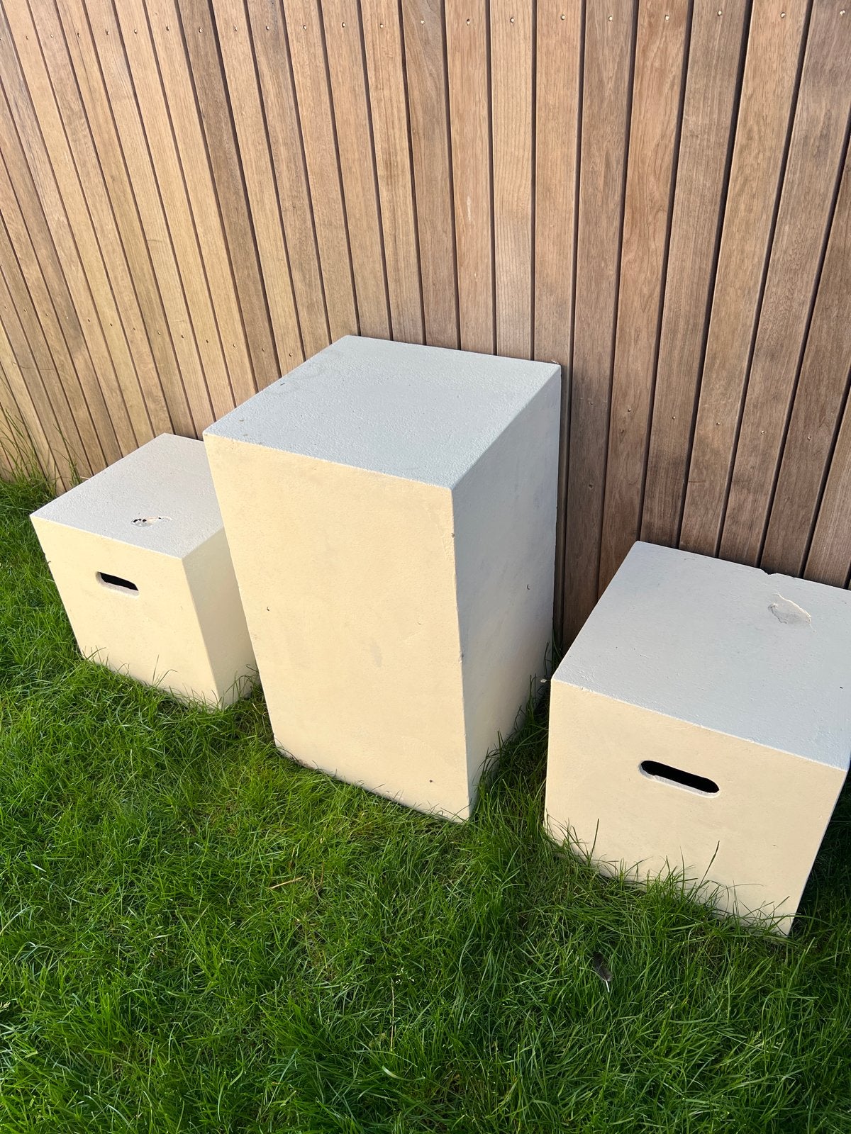 Set van 3 betonnen sokkels/plantenstandaards, Tuin en Terras, Ophalen, Gebruikt, Beton, Abstract beeld