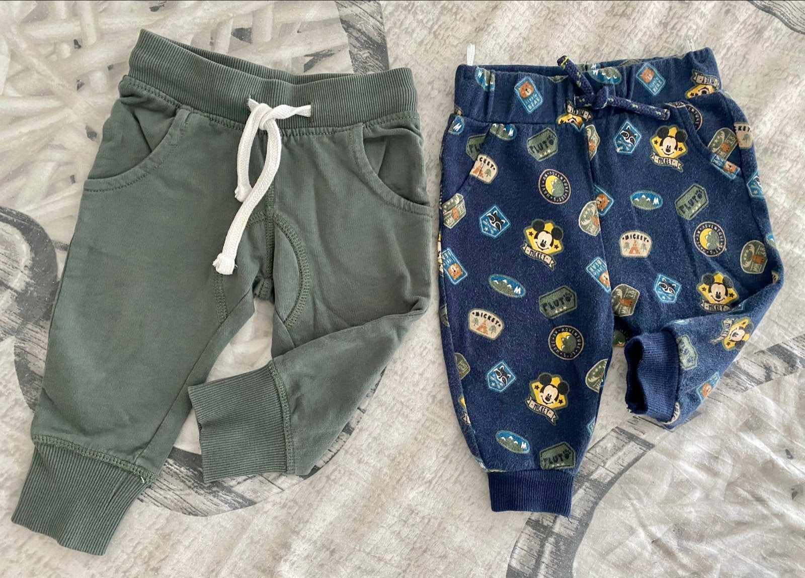 Hema en Disney baby broekjes maat 68, Ophalen of Verzenden, Zo goed als nieuw, Jongetje of Meisje, Broekje
