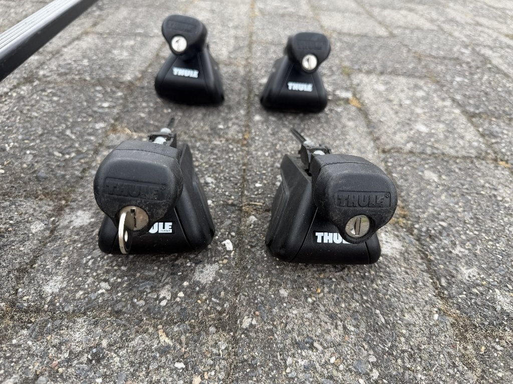 Thule kit set 4912 Opel Signum Vectra C  Astra H  Zafira B, Auto diversen, Dakdragers, Ophalen of Verzenden, Gebruikt