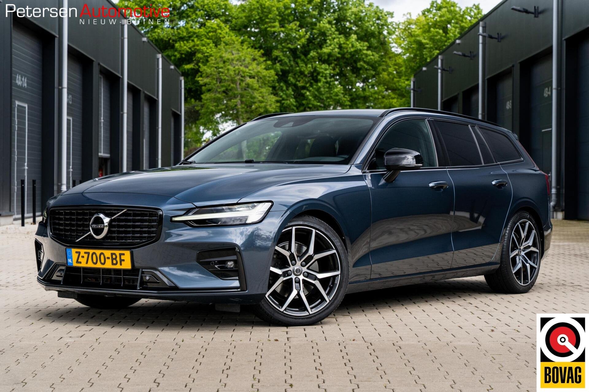 Volvo V60 2.0 D4 R-Design *Leder *Stuur. verw* Dealer onderh, Auto's, Volvo, Gebruikt, Blauw, Leder, Diesel