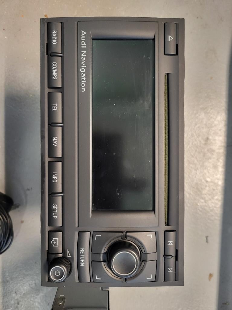 Originele Audi Radio Navigatie CD Wisselaar - 8E0 351 925, Ophalen of Verzenden, Gebruikt, Audi
