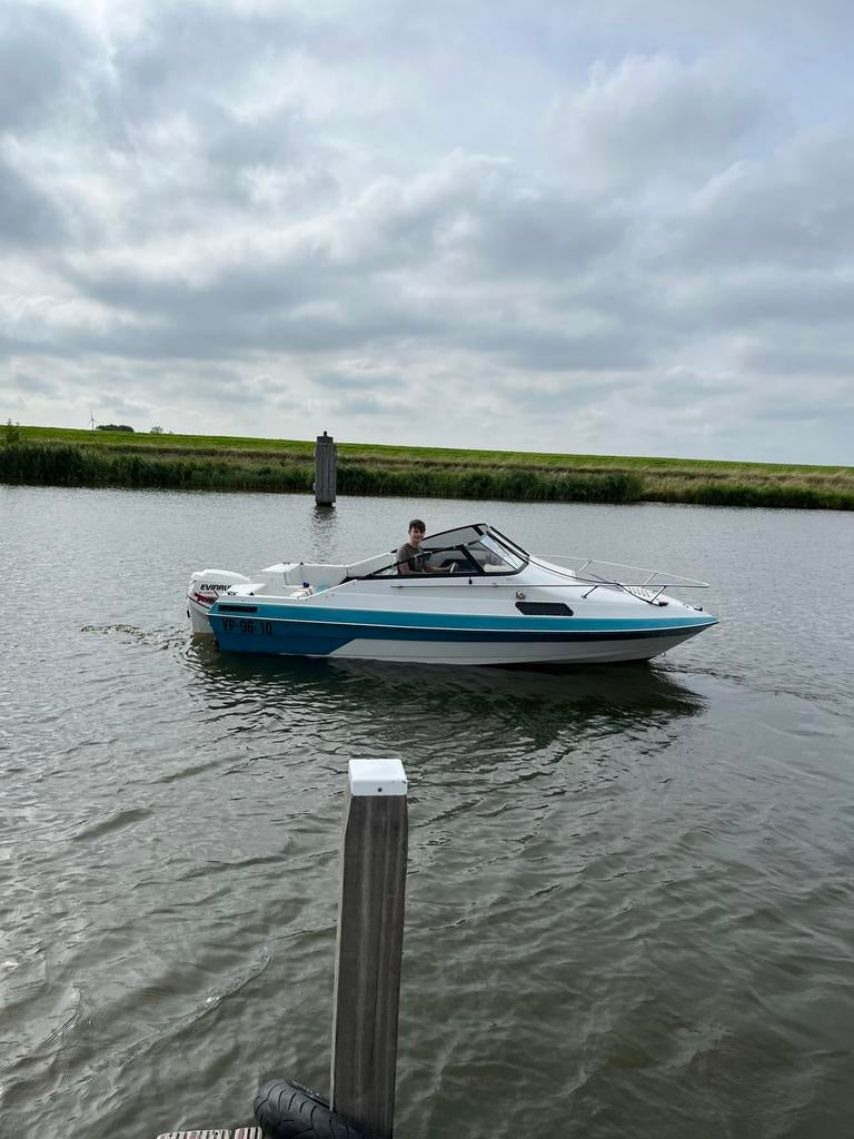 Invader cuddy cabine 115 pk ( H.O. 130pk) evinrude etec, Ophalen, 70 tot 120 pk, Zo goed als nieuw, Bayliner