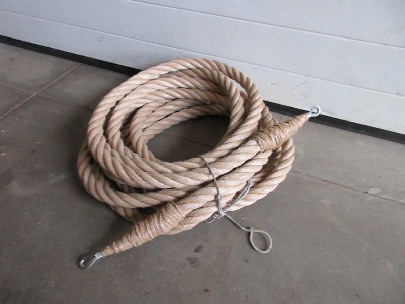 Dunne kabelaring met RVS kern avn 13,67 meter, Ophalen, Gebruikt