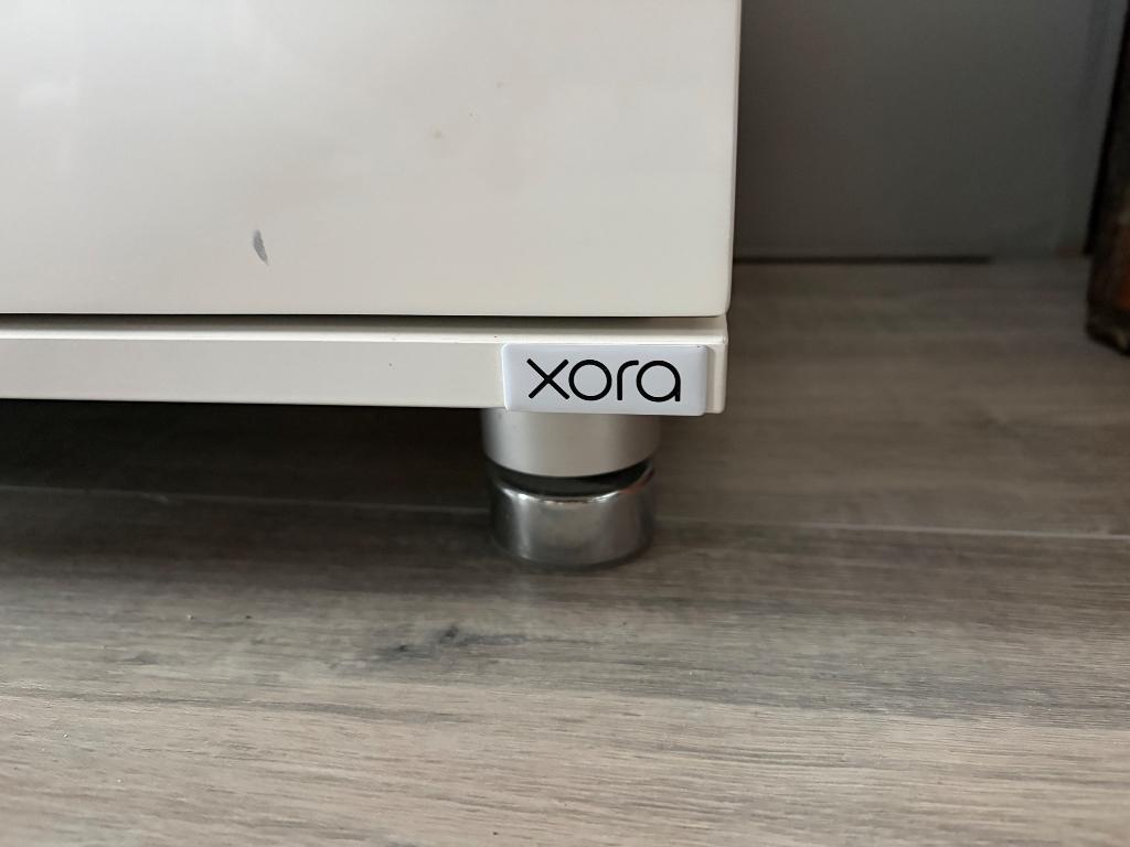 XORA lowboard tv kast, Ophalen, 150 tot 200 cm, Zo goed als nieuw, Minder dan 100 cm