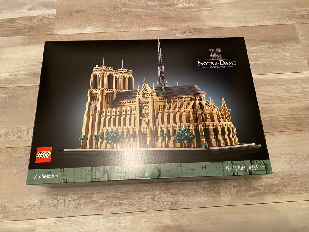 Lego 21061 Notre Dame de Paris - lege doos, Ophalen of Verzenden, Gebruikt, Lego