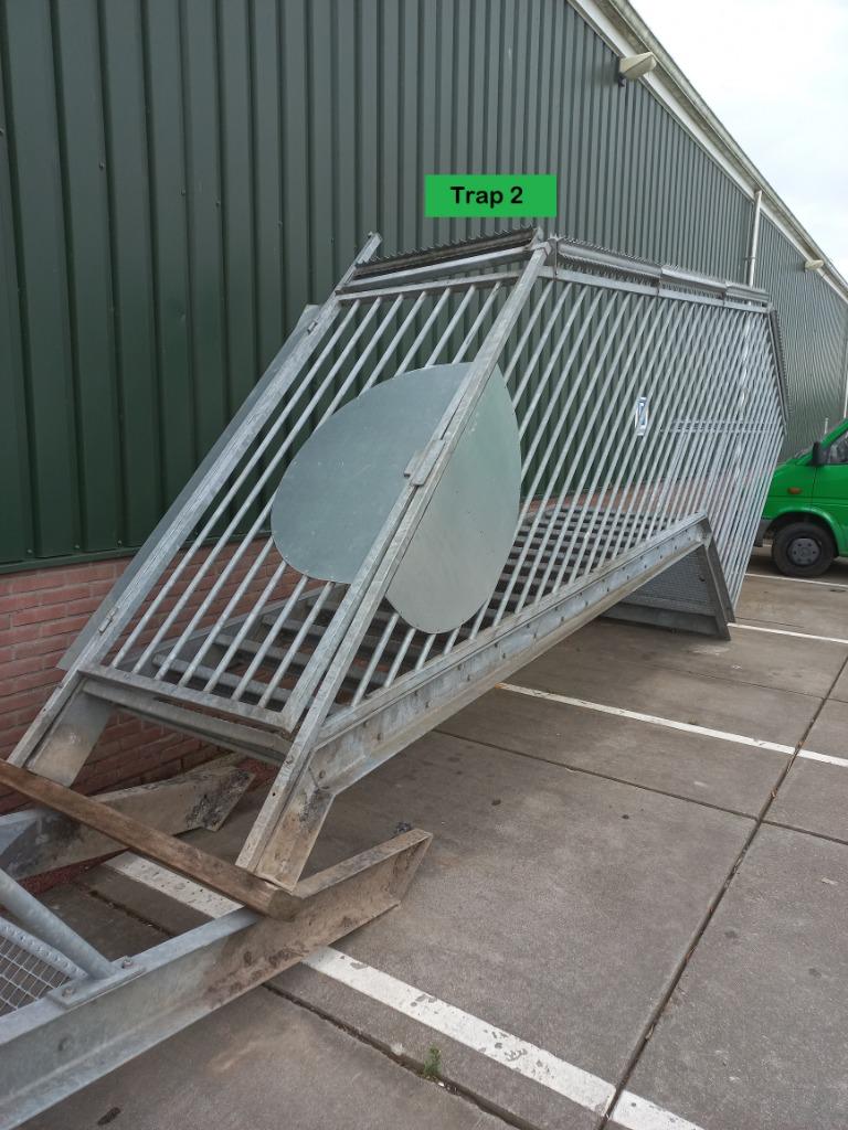 Gegalvaniseerde trappen in diverse breedtes en hoogtes, Ophalen, Gebruikt, Trap, 1471 EB