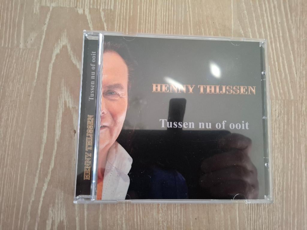 Cd Henny Thijssen - Tussen Nu Of Ooit. (2022), Ophalen of Verzenden, Zo goed als nieuw, Levenslied of Smartlap