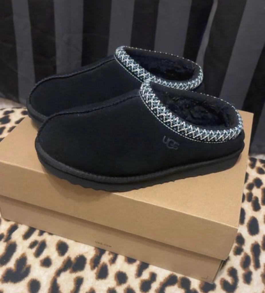 Uggs tasman, Ophalen of Verzenden, Zo goed als nieuw, Zwart, Pantoffels of Sloffen