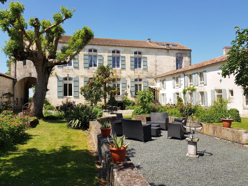 Vakantiedomein Domaine de Chantageasse, Huizen en Kamers, Buitenland, Overige soorten, Frankrijk, 1370 m², 35 kamers