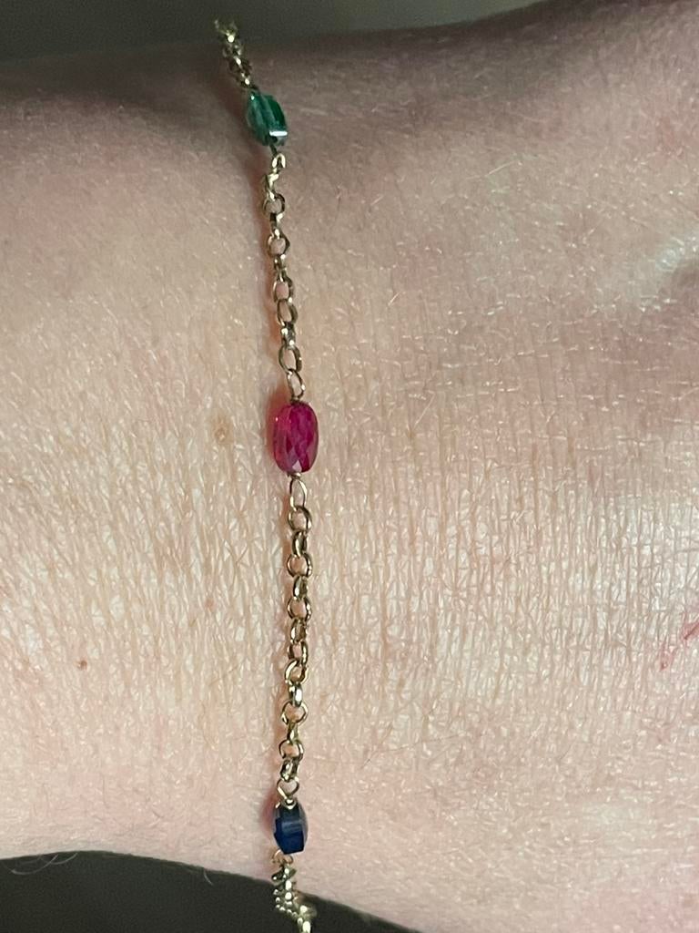 Fijn 9 karaat geelgouden armband met saffier robijn smaragd, Sieraden, Tassen en Uiterlijk, Armbanden, Ophalen of Verzenden, Zo goed als nieuw