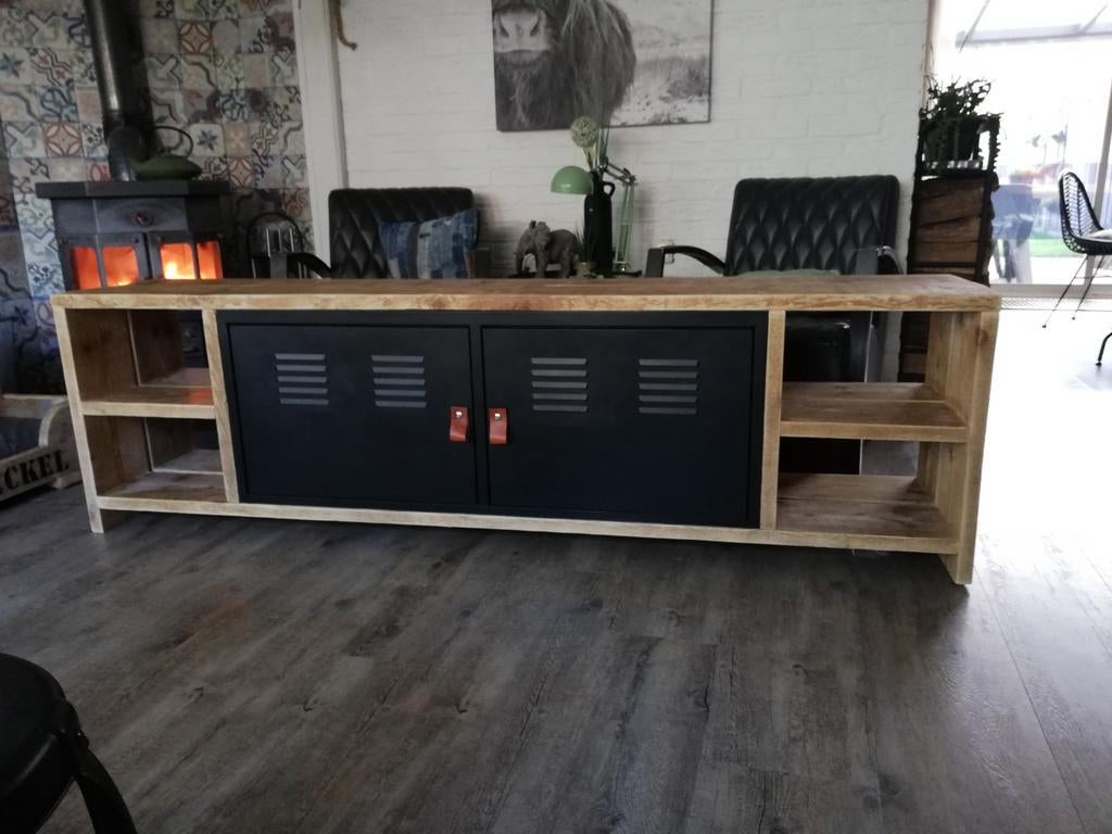 Verschillende industriele tv meubels, Overige houtsoorten, Nieuw, Ophalen of Verzenden, 200 cm of meer