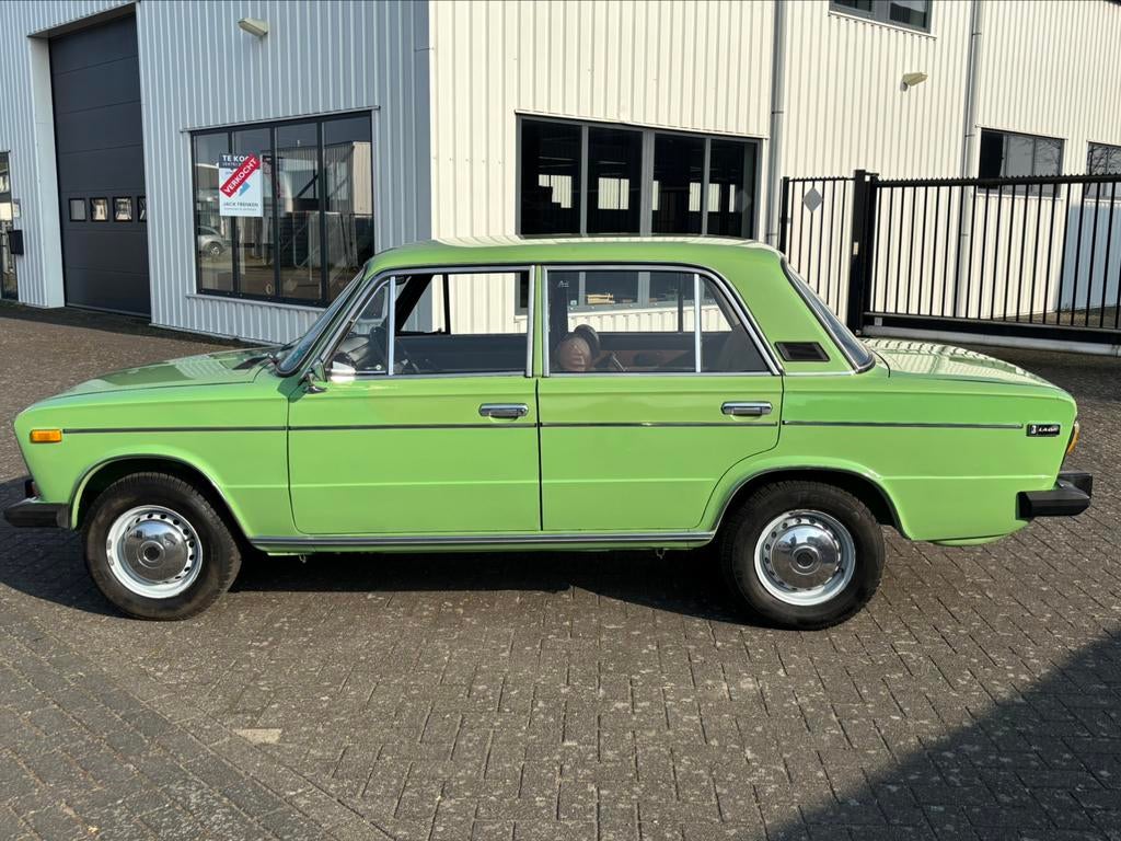 Prachtige Lada 1500 S Sedan uit 1983, weinig km, 1e lak, foto 5