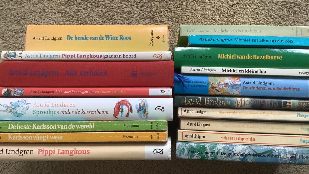 Astrid Lindgren, 18 (nog 17)x: Pippi - Blomkwist - Michiel, Boeken, Ophalen of Verzenden, Zo goed als nieuw, Astrid Lindgren, Fictie algemeen