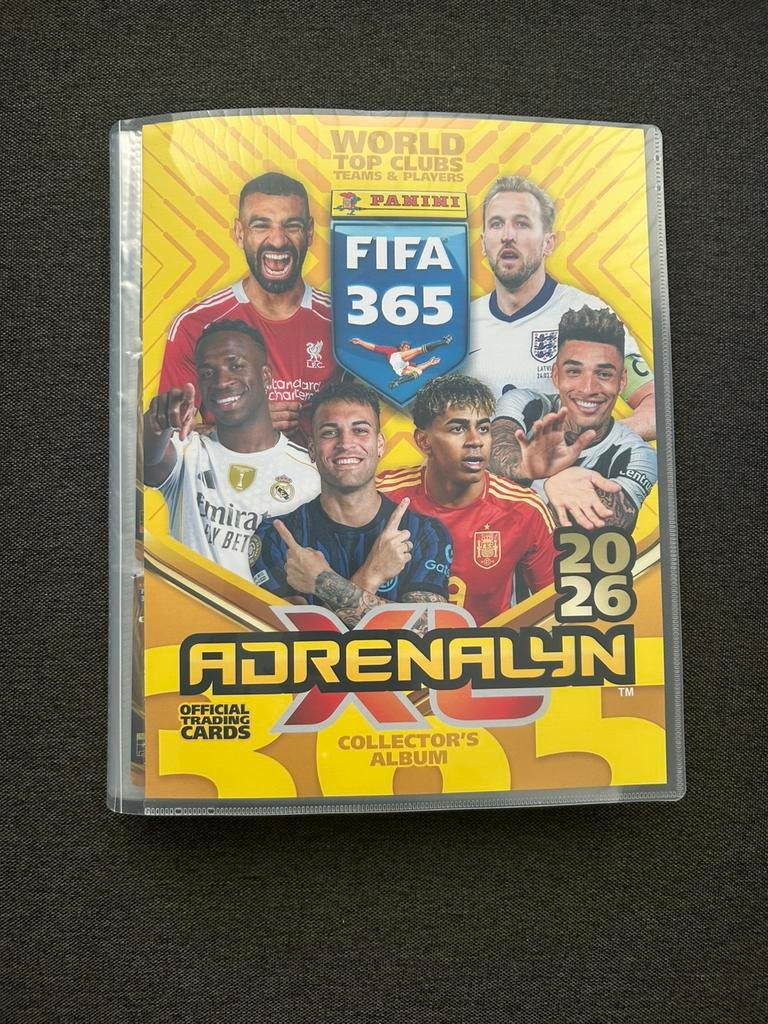 Panini Fifa 365Adrenalyn 2026 Full set 452 kaarten in album, Ophalen of Verzenden, Nieuw, Meerdere plaatjes