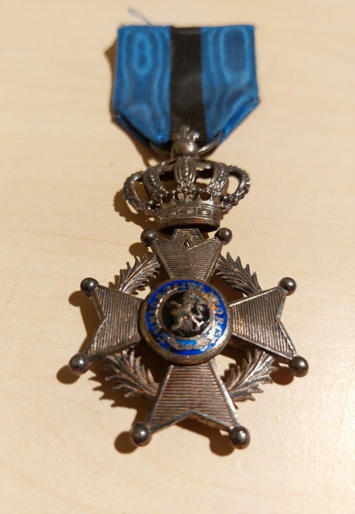 Belgische medaille, onderscheiding: ridder in de orde van..., Ophalen of Verzenden, Landmacht, Overige gebieden, Lintje, Medaille of Wings