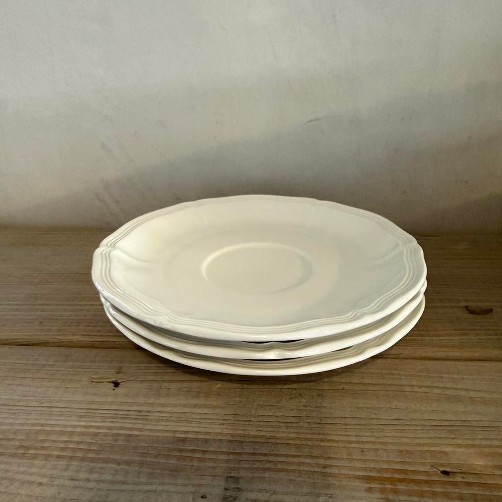 3 x schotel 17 cm Villeroy en Boch MANOIR, Ophalen of Verzenden, Porselein, Overige stijlen, Kop(pen) en/of Schotel(s)