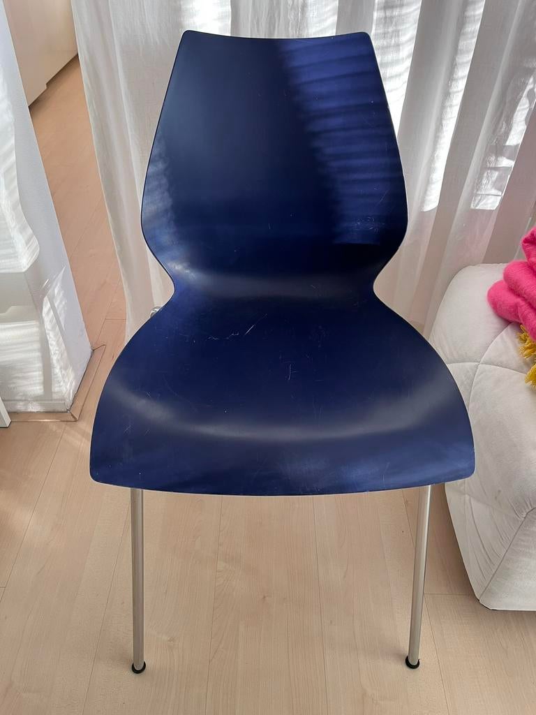 Donkerblauwe design stoel Kartell, model Maui!, Huis en Inrichting, Ophalen, Gebruikt, Blauw, Design