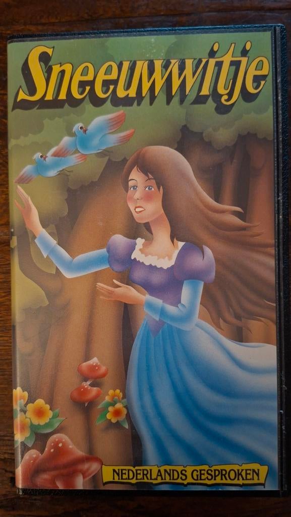 Sneeuwwitje VHS videoband - Nederlands Gesproken, Gebruikt, Tekenfilm, Alle leeftijden, Kinderprogramma's en -films