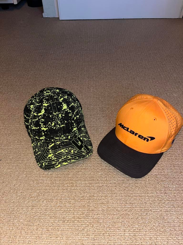 Lando Norris McLaren Petten Set, Ophalen of Verzenden, Zo goed als nieuw, One size fits all, Pet