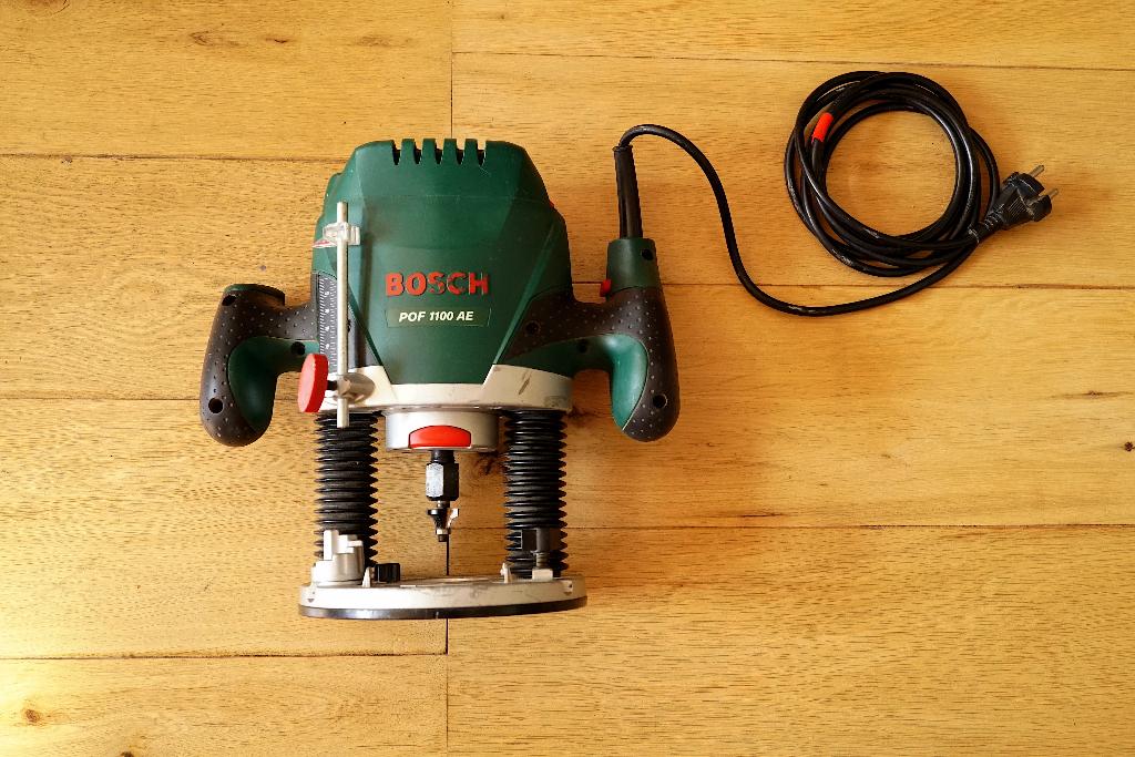 Bosch POF 1100 AE bovenfrees, Ophalen, Zo goed als nieuw, Bovenfrees, Bosch groen