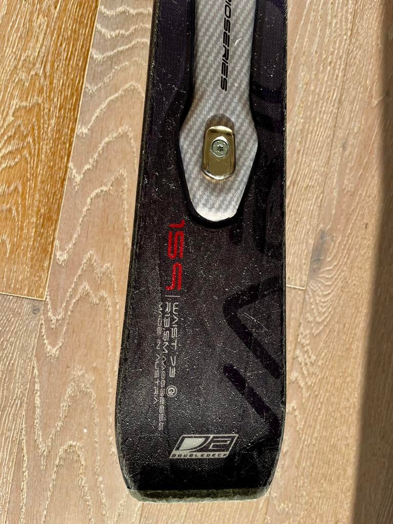 Ski Atomic D2 Varioflex 75 (159 cm) + stokken + tas, Ophalen, 160 tot 180 cm, Zo goed als nieuw, Atomic