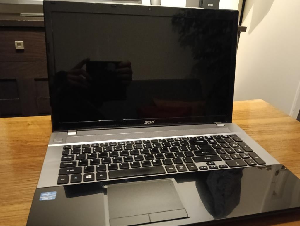 Acer 17' inch, i3, 16GB Ram,900GB Opslag, Nieuw voeding, W11, Computers en Software, Ophalen, 2 tot 3 Ghz, Qwerty, Refurbished