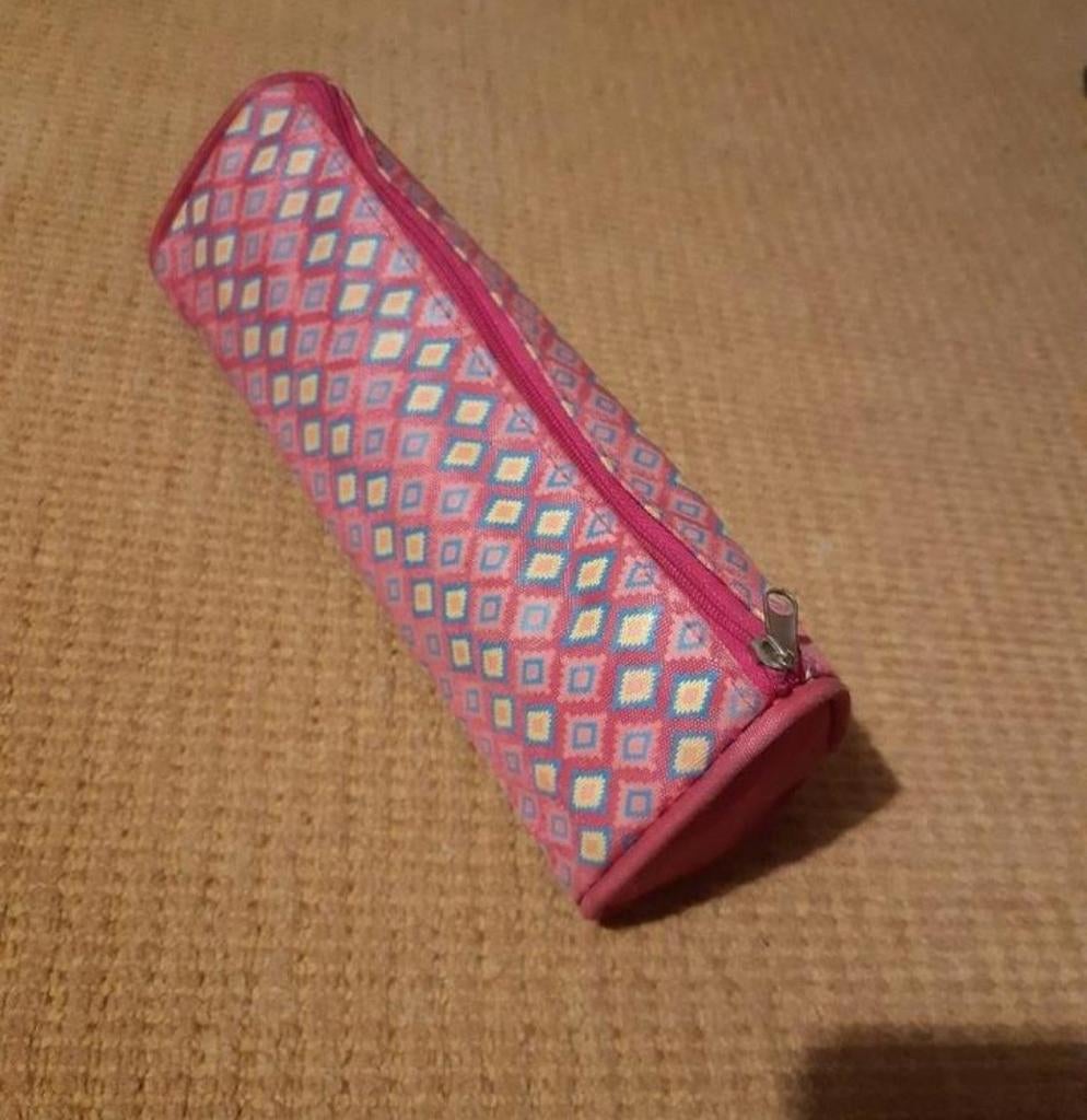 Etui - als nieuw, Diversen, Schoolbenodigdheden, Ophalen, Zo goed als nieuw