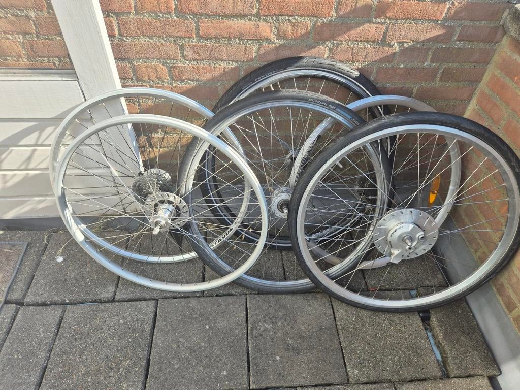 Diverse achterwielen/voorwielen (ZIE ADVERTENTIE!), Fietsen en Brommers, Fietsonderdelen, Ophalen, Zo goed als nieuw, Wiel