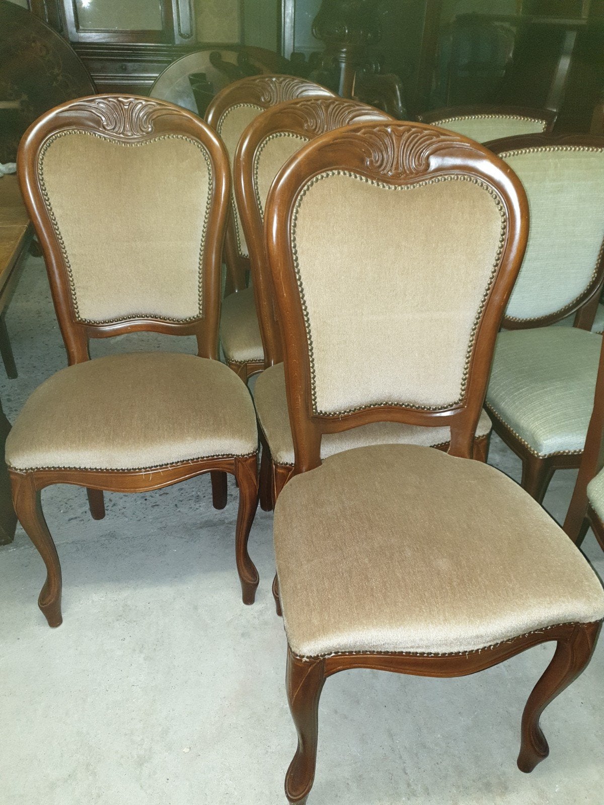 Klassiek noten eetkamer stoelen, Antiek en Kunst, Ophalen
