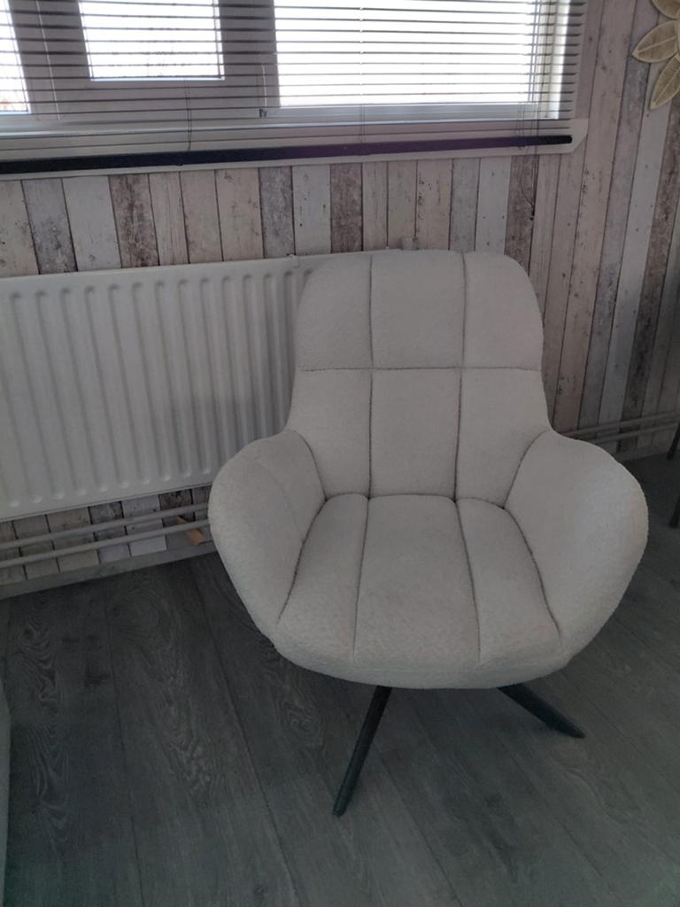 2 mooie off white draai fauteuils, Huis en Inrichting, Fauteuils, Ophalen, Zo goed als nieuw, 75 tot 100 cm, 50 tot 75 cm