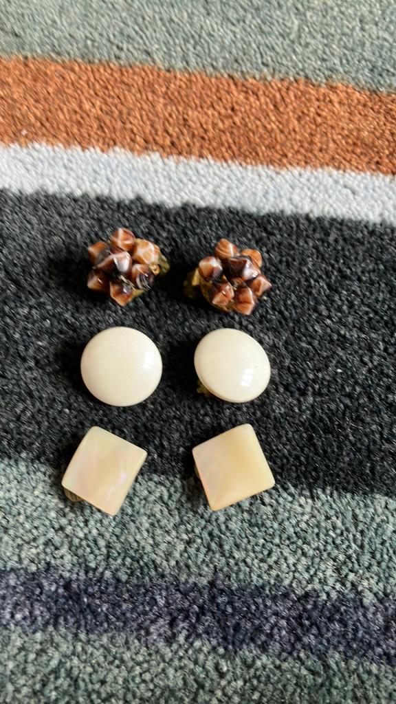 Vintage Oorbellen Set: 3 Paar Clip-on Oorbellen, Overige materialen, Gebruikt, Overige kleuren, Ophalen of Verzenden