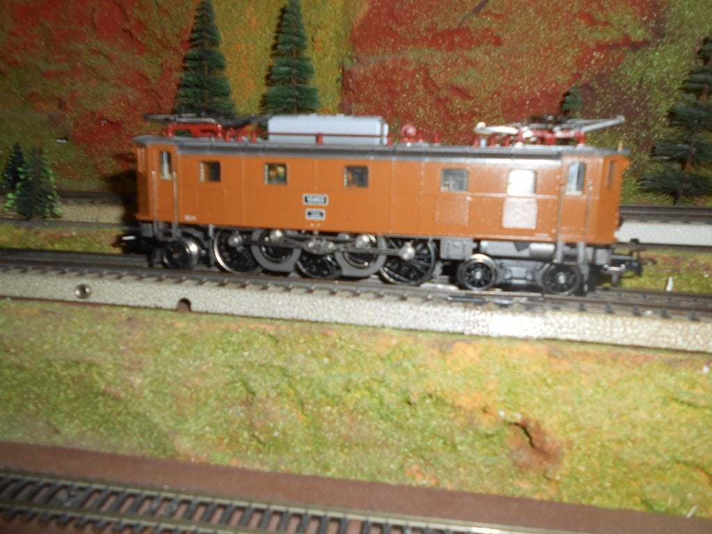 Märklin 3151 Br Ae 3/6 uit Zwitserland, Elektrische locomoti, Wisselstroom, Locomotief, Ophalen of Verzenden, Zo goed als nieuw