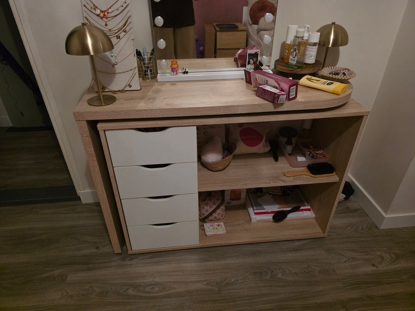 JYSK Bureau LANGAGER 41-107x107-165 eiken/wit, Ophalen, 100 tot 150 cm, Modern, Scandinavisch, Zo goed als nieuw