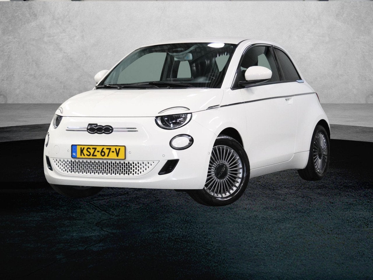 Fiat 500E Icon 42 kWh 118PK | 1ste eigenaar | AppleCarplay/A, Automaat, Dealer onderhouden, Gebruikt, 118 pk
