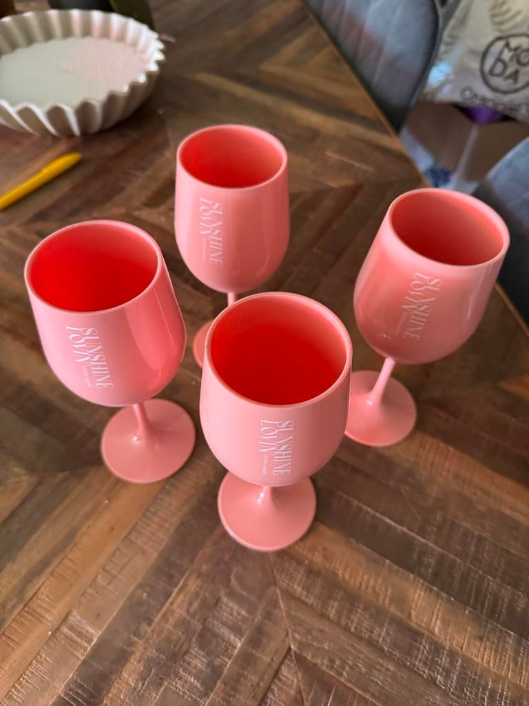 Riviera Maison Sunshine Lovin wijnglazen - 4 stuks, Ophalen, Overige typen, Kunststof, Zo goed als nieuw