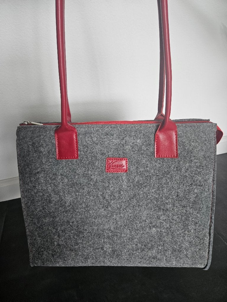 Handtas dames. Vilt en leer. Gloednieuw., Ophalen of Verzenden, Nieuw, Handtas